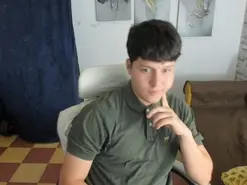 Amateur Live Sex Cam of Martin_Lows