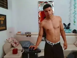 Cam4 Free Live Porn of alexander_cr1