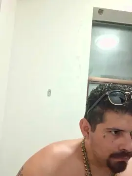 Cam4 Live Porn of Spider69