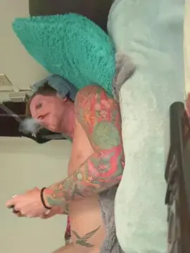 Cam4 Live Sex of HardwrkingK0