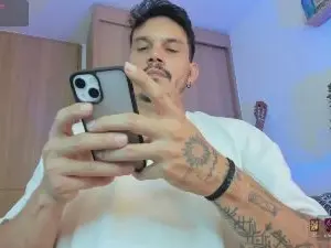 Cam4 Live Sex Cam of alejandro_stark