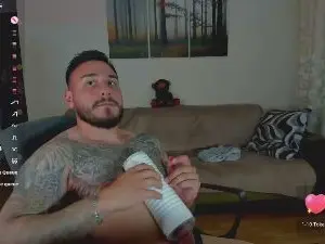 Cam4 Watch Live Sex Cams of shadownight94