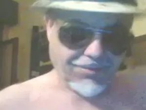 Cam4 Live Porn of crazy1972
