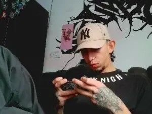 Cam4 Watch Live Sex Cams of Chris_Joness