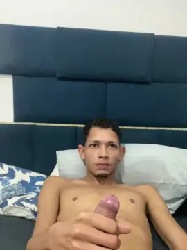 Cam4 Nude Webcam of Mlknovinhooo