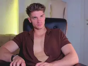 Cam4 Live Sex Cam of MaxKaidenn