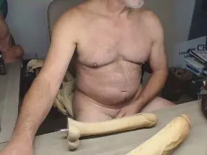 Cam4 Free Live Porn of sackstretch