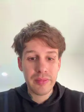 Cam4 Live Sex of Eze202