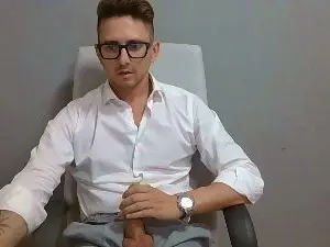 Cam4 Live Porn of masterboss_