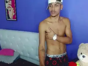 Cam4 Live Porn of angel_foxc_