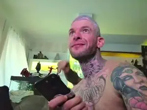 Cam4 Sex Cam of tattooer2