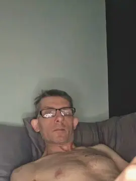 Cam4 Free Live Porn of SlimDaddy4u