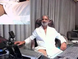Cam4 Live Sex of OnlineBossUK