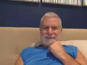 Cam4 Free Live Porn of hairydaddyxx1