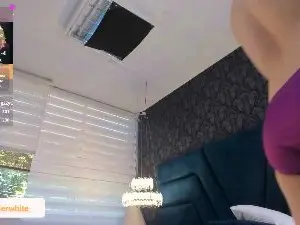 Cam4 Live Sex of Tayler_White