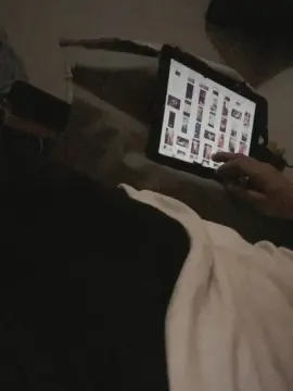 Cam4 Live Porn of mrmojoo3