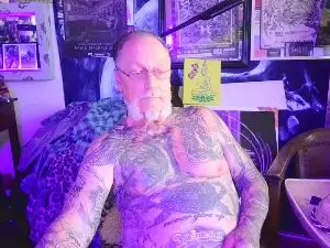Cam4 Free Porn Cam of blindsurfer