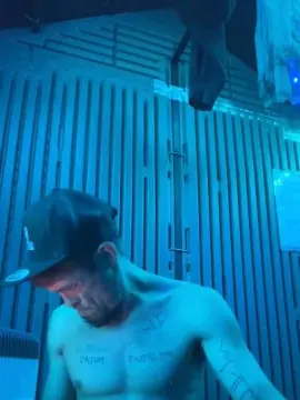 Cam4 Live Porn of Ezdoesit420