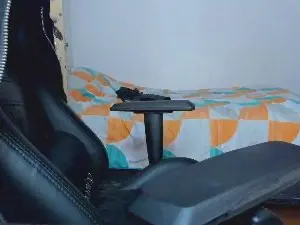 Cam4 Live Sex of Tommy_bred