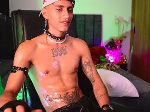 Cam4 Free Live Porn of DemonKushx