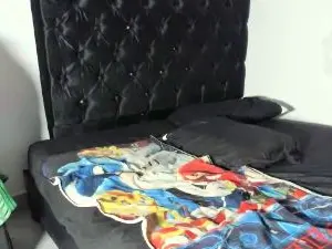 Cam4 Live Porn of alenders02