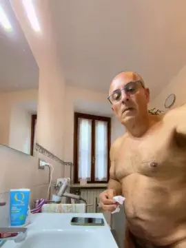 Cam4 Adult Webcam of Milk1958