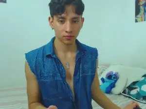 Cam4 Free Porn Cam of boy_sexy_latino