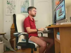 Cam4 Free Live Porn of pisellone_roma