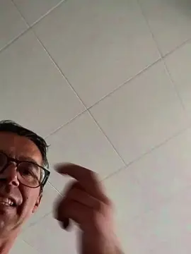 Cam4 Nude Webcam of tonytuga