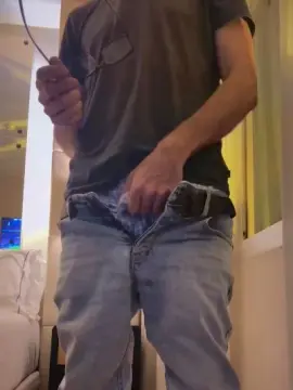 Cam4 Free Live Porn of tiomadridhot