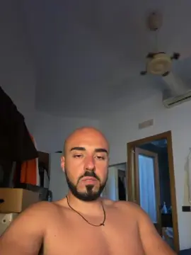 Cam4 Free Porn Cam of corrado94iclou3