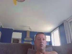 Cam4 Free Live Porn of swinger7