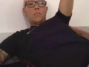 Cam4 Live Sex of nicky_86