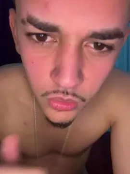 Cam4 Live Porn of Ravel55