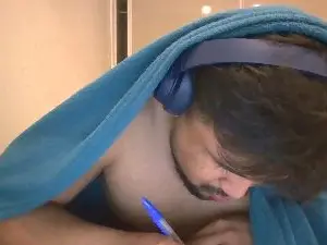 Cam4 Sex Cam of BigBoyhot9