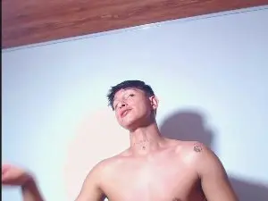 Cam4 Free Porn Cam of Rowanbig23