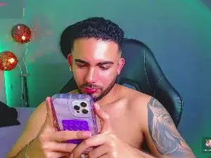Cam4 Sex Cam of ethanhairy