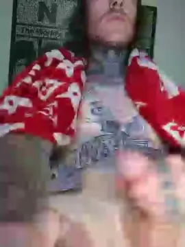 Cam4 Live Porn of tayboy91