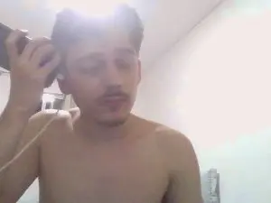 Cam4 Free Live Porn of luisalvesz