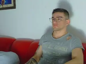 Cam4 Sex Chat of alejandro_marin