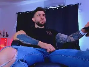 Cam4 Sex Chat of MightyAaronX