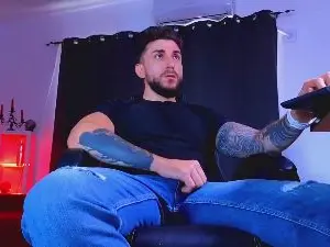 Cam4 Sex Cam of MightyAaronX