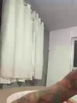 Cam4 Free Live Porn of Mariokurt