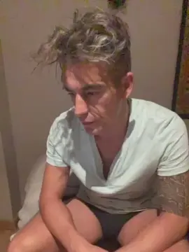 Cam4 Live Porn of daddyblueballs