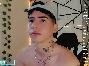 Cam4 Sex Cam of Tayson_Rivers