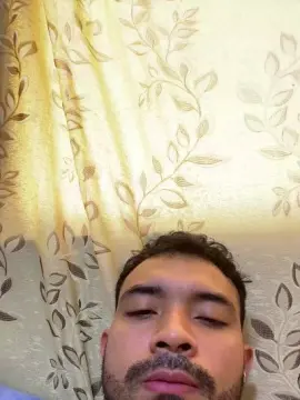 Cam4 Free Porn Cam of Luisfer98