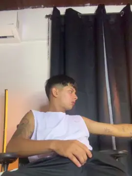 Cam4 Nude Webcam of naughty_daniel