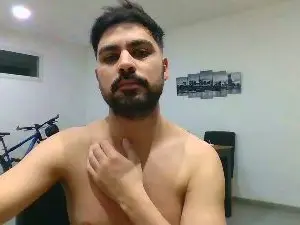 Cam4 Free Live Porn of JotaV