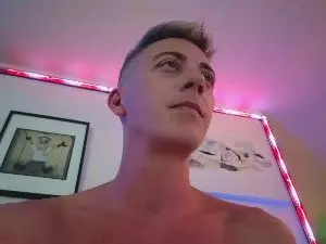 Cam4 Free Live Porn of HuGo4K
