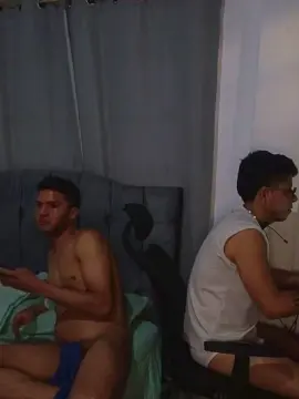 Cam4 Nude Webcam of ERETH_LEWY